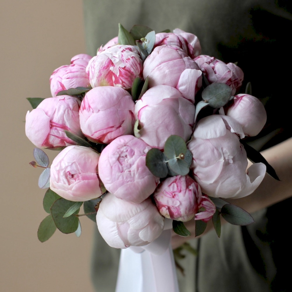 Bridal bouquet of light-pink peonies  - Размер S 