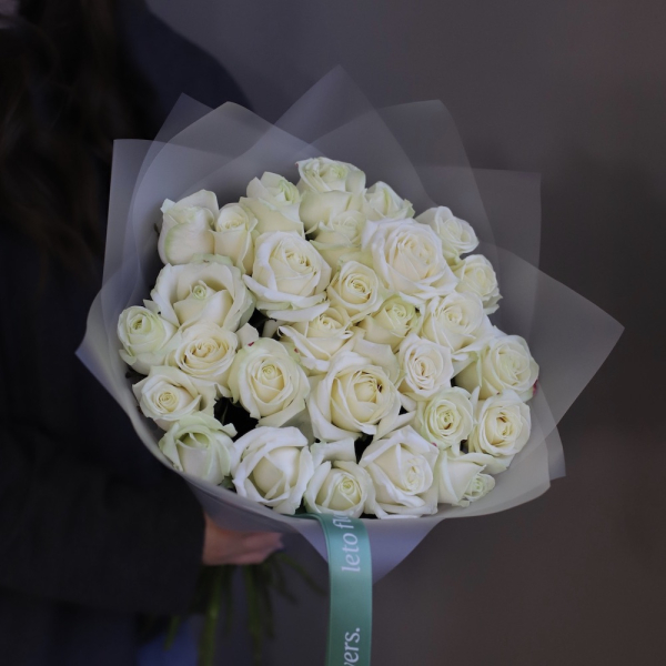 White roses -  29 роз 
