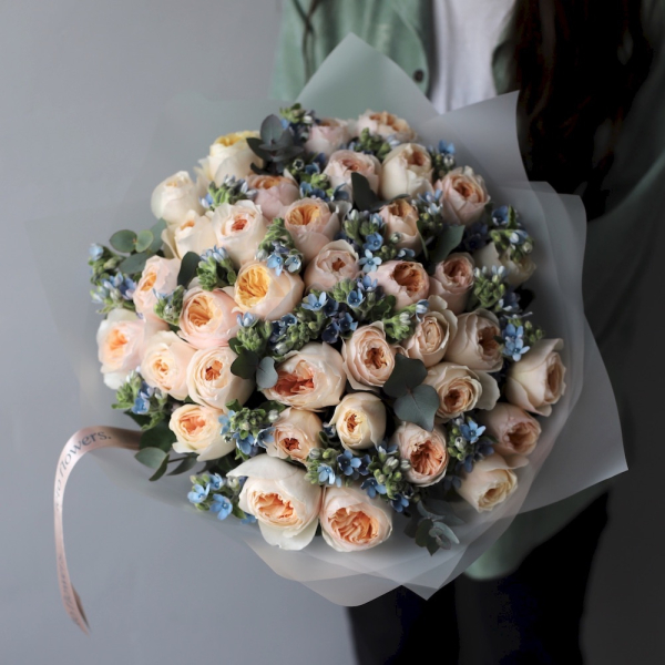 Garden Roses with Oxypetalum - Размер L