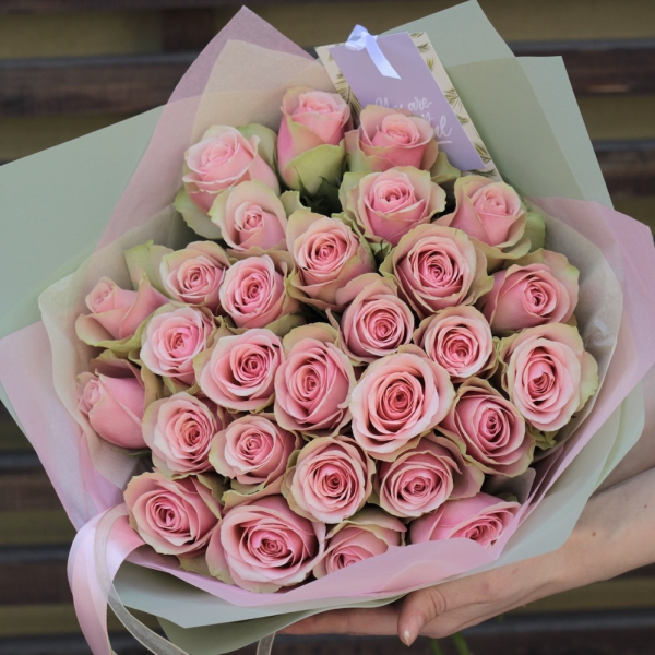 Pink and green roses - 29 роз