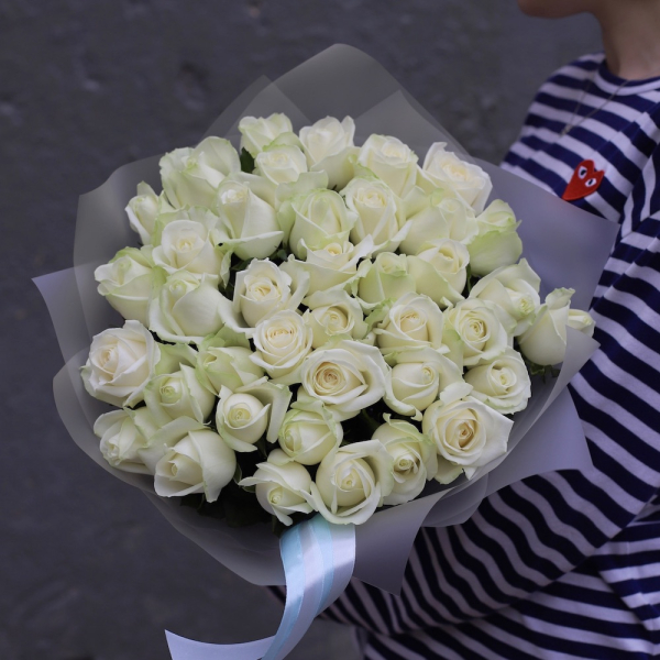 White roses - 39 роз 